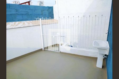 Casa à venda com 180m², 2 quartos e 1 vagaÁrea de Serviço casa 2