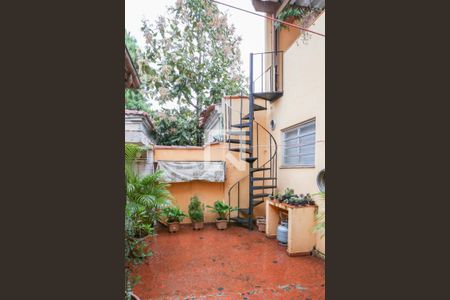 Casa à venda com 195m², 3 quartos e 3 vagasQuintal
