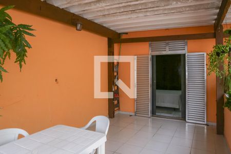 Casa à venda com 195m², 3 quartos e 3 vagasSacada 1