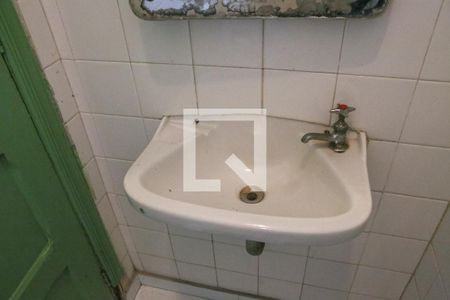 Casa à venda com 195m², 3 quartos e 3 vagasBanheiro de serviço