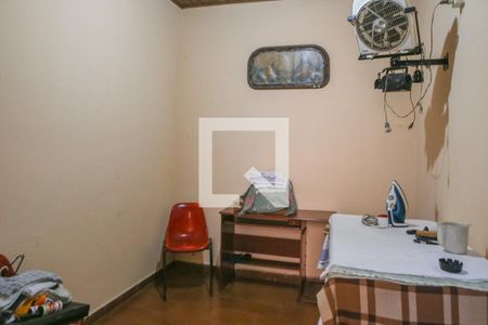 Casa à venda com 195m², 3 quartos e 3 vagasQuarto de Serviço