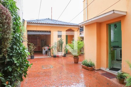 Casa à venda com 195m², 3 quartos e 3 vagasQuintal