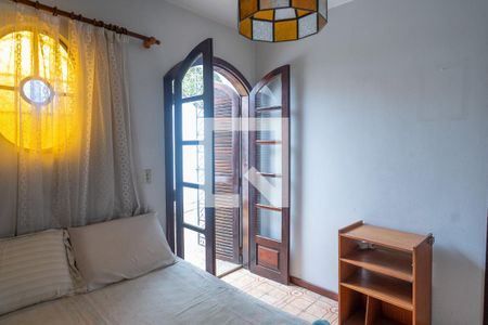 Casa à venda com 285m², 3 quartos e 4 vagasQuarto