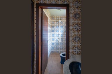 Casa à venda com 285m², 3 quartos e 4 vagasBanheiro