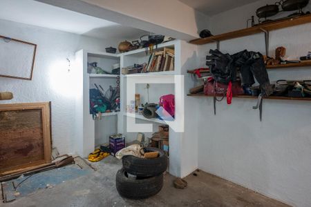 Casa à venda com 285m², 3 quartos e 4 vagasPorão