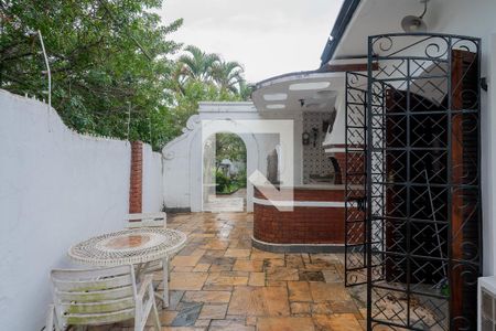 Casa à venda com 285m², 3 quartos e 4 vagasÁrea externa