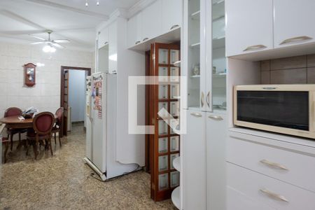 Casa à venda com 285m², 3 quartos e 4 vagasCozinha 