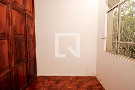 Quarto 1 de apartamento para alugar com 3 quartos, 116m² em Cruzeiro, Belo Horizonte