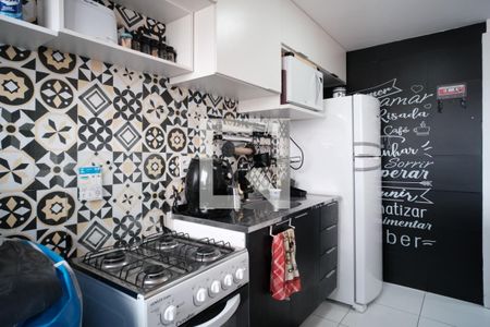 Cozinha  de apartamento para alugar com 2 quartos, 40m² em Vila Silvia, São Paulo