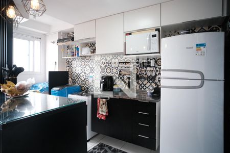 Cozinha  de apartamento para alugar com 2 quartos, 40m² em Vila Silvia, São Paulo
