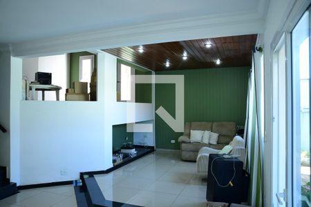 Sala de casa de condomínio para alugar com 3 quartos, 352m² em São Paulo Ii, Cotia