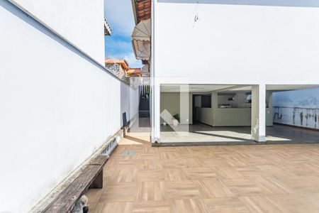 Casa à venda com 360m², 4 quartos e 3 vagasQuintal