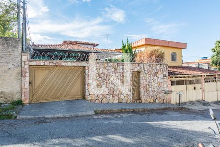 Casa à venda com 360m², 4 quartos e 3 vagasFachada