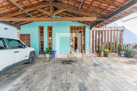 Casa à venda com 360m², 4 quartos e 3 vagasGaragem