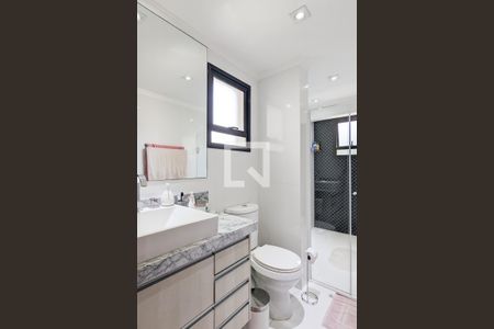 Apartamento à venda com 106m², 2 quartos e 2 vagasBanheiro da suíte 2