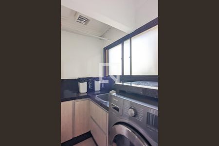 Apartamento à venda com 106m², 2 quartos e 2 vagasÁrea de serviço