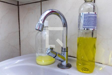 Casa à venda com 85m², 3 quartos e 1 vagaBanheiro 2