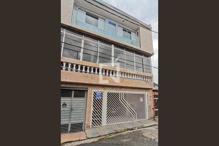 Casa para alugar com 120m², 3 quartos e sem vaga Casa para alugar com 120m², 3 quartos e sem vagaFachada