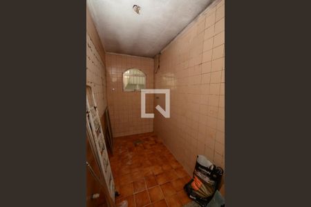 Banheiro da Suíte de casa para alugar com 2 quartos, 200m² em Jardim dos Lagos, São Paulo