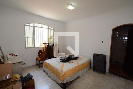 Suíte de casa para alugar com 2 quartos, 200m² em Jardim dos Lagos, São Paulo