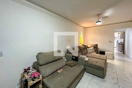 Casa à venda com 155m², 3 quartos e 2 vagasSala