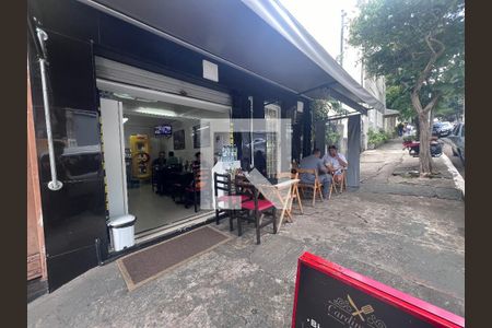 Casa à venda com 145m², 3 quartos e sem vagaFachada e loja 