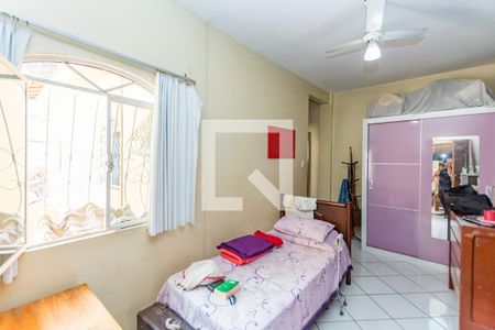 Casa à venda com 80m², 4 quartos e 2 vagasQuarto 4