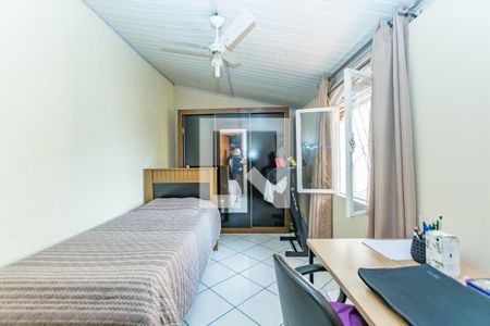 Casa à venda com 80m², 4 quartos e 2 vagasQuarto 3