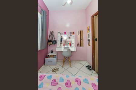 Casa à venda com 80m², 4 quartos e 2 vagasQuarto 2