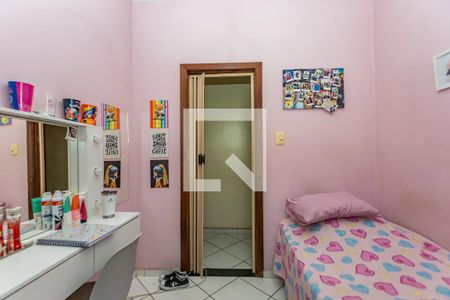 Casa à venda com 80m², 4 quartos e 2 vagasQuarto 2