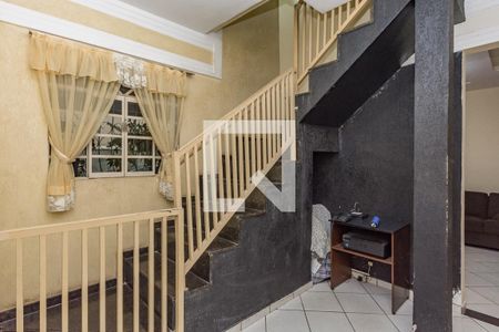 Sala 2 de casa à venda com 4 quartos, 80m² em Parque Maracanã, Contagem