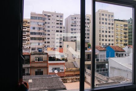 Vista Sala de apartamento à venda com 2 quartos, 61m² em Flamengo, Rio de Janeiro