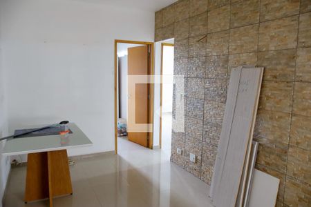 Sala de apartamento para alugar com 2 quartos, 55m² em Remédios, Osasco