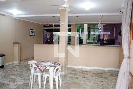 Apartamento para alugar com 55m², 2 quartos e 1 vagaÁrea comum
