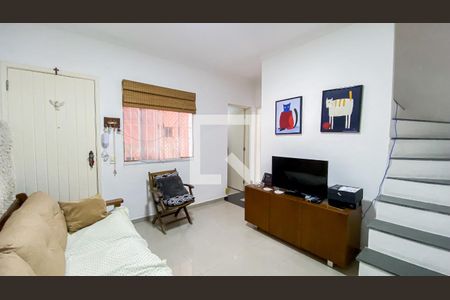 Sala de casa de condomínio à venda com 2 quartos, 74m² em Vila Apiai, Santo André