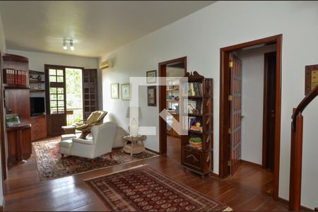 Sala de casa de condomínio à venda com 5 quartos, 560m² em Barra da Tijuca, Rio de Janeiro