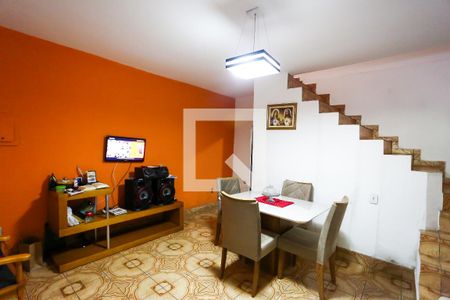 Sala de casa para alugar com 2 quartos, 52m² em Parque Esmeralda, São Paulo