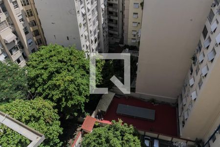 Vista da Sala / Quarto  de kitnet/studio à venda com 1 quarto, 42m² em Copacabana, Rio de Janeiro