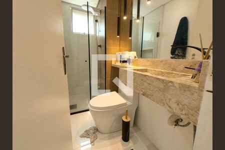 Apartamento à venda com 55m², 2 quartos e 1 vaga Apartamento à venda com 55m², 2 quartos e 1 vagaBanheiro