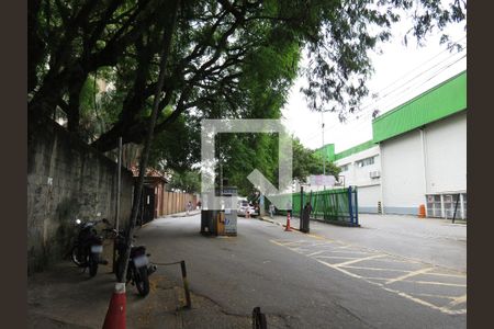 Entrada de Serviço de apartamento à venda com 2 quartos, 55m² em Jardim Íris, São Paulo