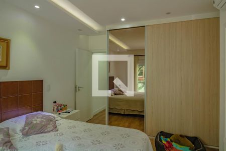 Suíte 1 de casa à venda com 4 quartos, 152m² em Vila Mariana, São Paulo