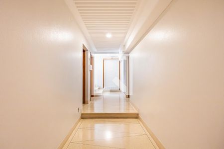 Apartamento à venda com 120m², 1 quarto e sem vagaHall social