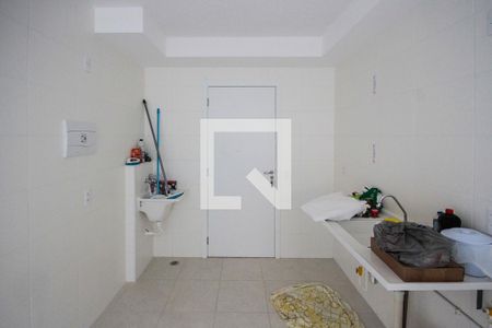 Cozinha e Área de Serviço de apartamento para alugar com 1 quarto, 28m² em Vila Ema, São Paulo