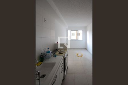 Cozinha de apartamento para alugar com 1 quarto, 28m² em Vila Ema, São Paulo