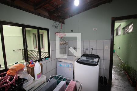 Casa à venda com 310m², 3 quartos e 6 vagasÁrea de Serviço