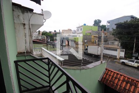 Casa à venda com 310m², 3 quartos e 6 vagasQuarto 2 - varanda