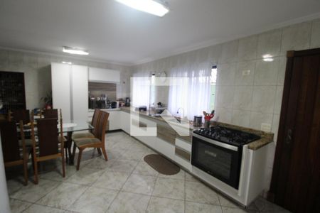 Casa à venda com 310m², 3 quartos e 6 vagasCozinha