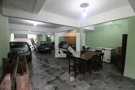 Casa à venda com 310m², 3 quartos e 6 vagasÁrea comum