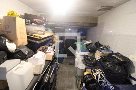 Casa à venda com 310m², 3 quartos e 6 vagasÁrea de Serviço - Quarto