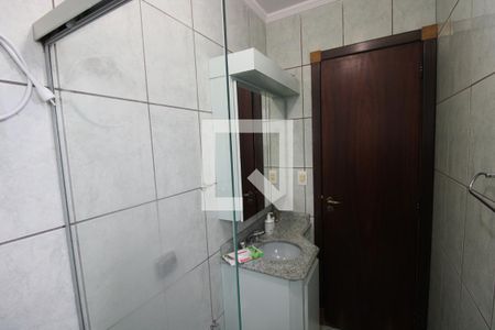 Casa à venda com 310m², 3 quartos e 6 vagasQuarto 1 - Banheiro